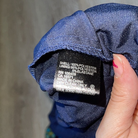 Tahari Floral Embroidered Navy blue Dress size 8 wedding shower guest - Picture 8 of 8